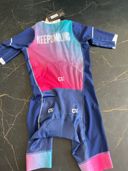 Keep Smiling Tri-dragt